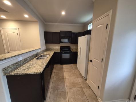 7113 Micayla Cove San Antonio TX 78244