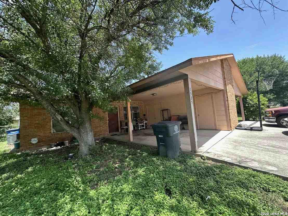 1525 Eichen New Braunfels TX 78130