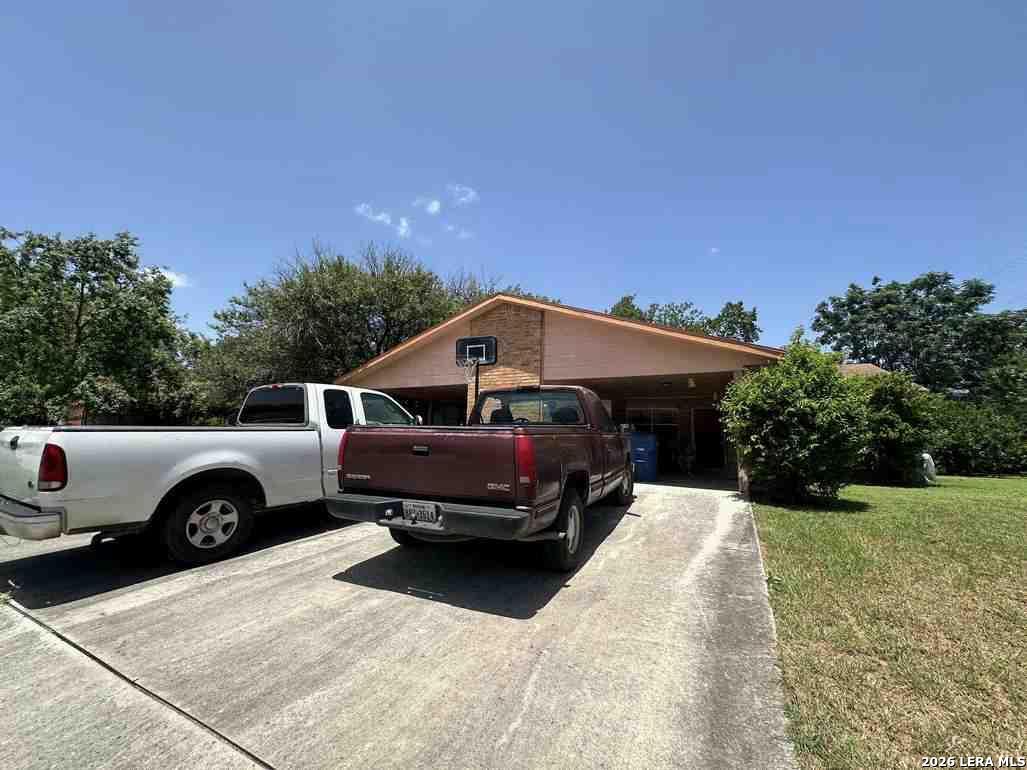 1525 Eichen New Braunfels TX 78130