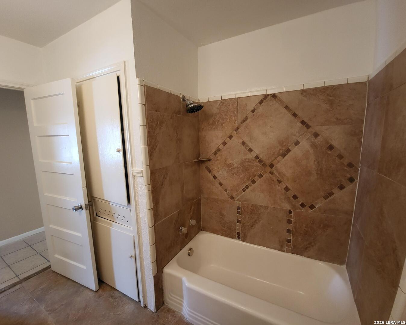 2443 W Huisache Avenue San Antonio TX 78228