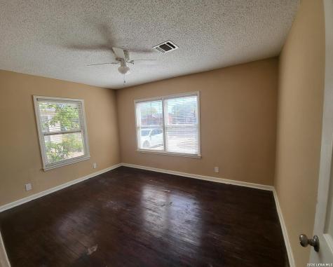 2443 W Huisache Avenue San Antonio TX 78228