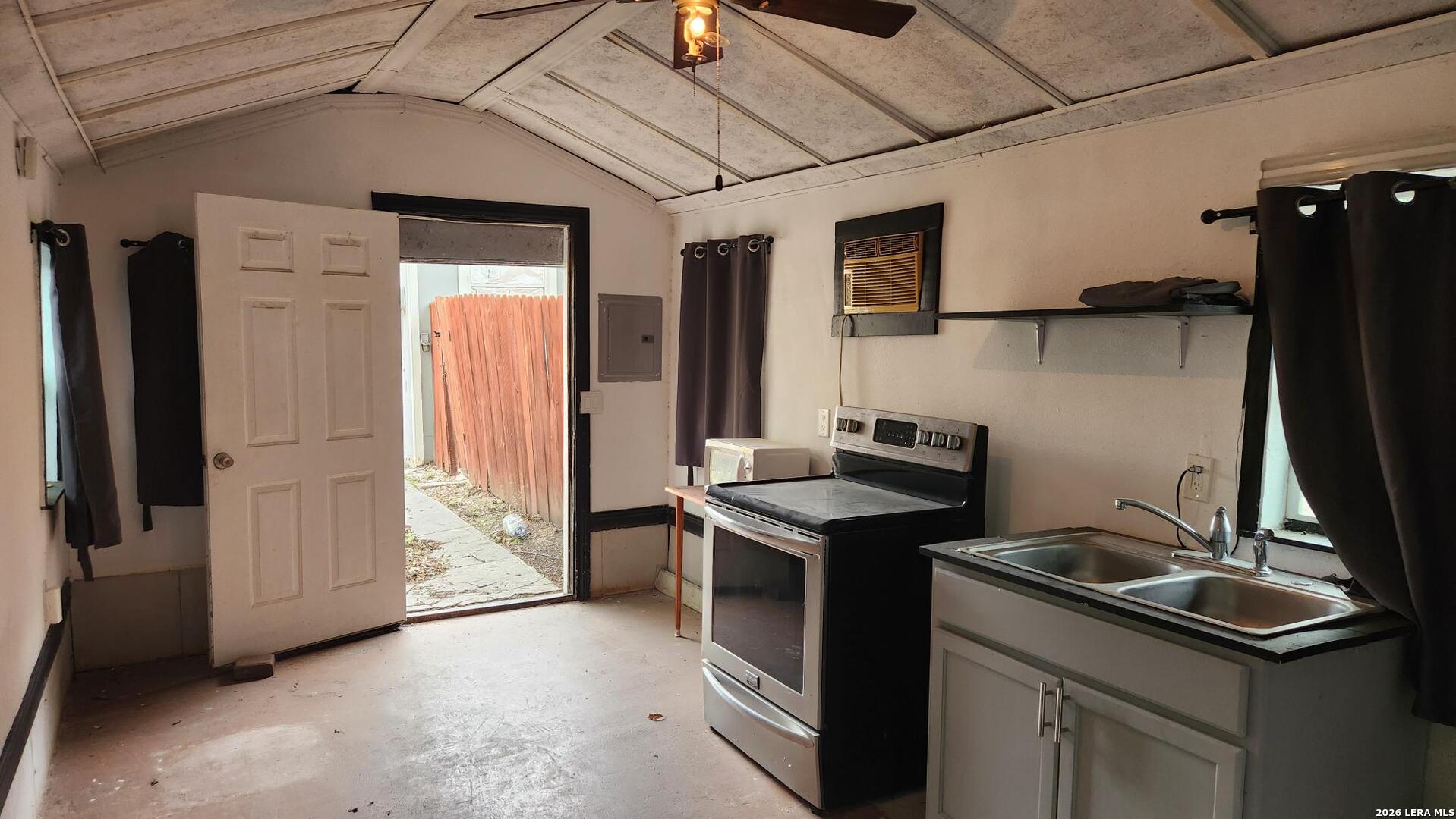 2443 W Huisache Avenue San Antonio TX 78228