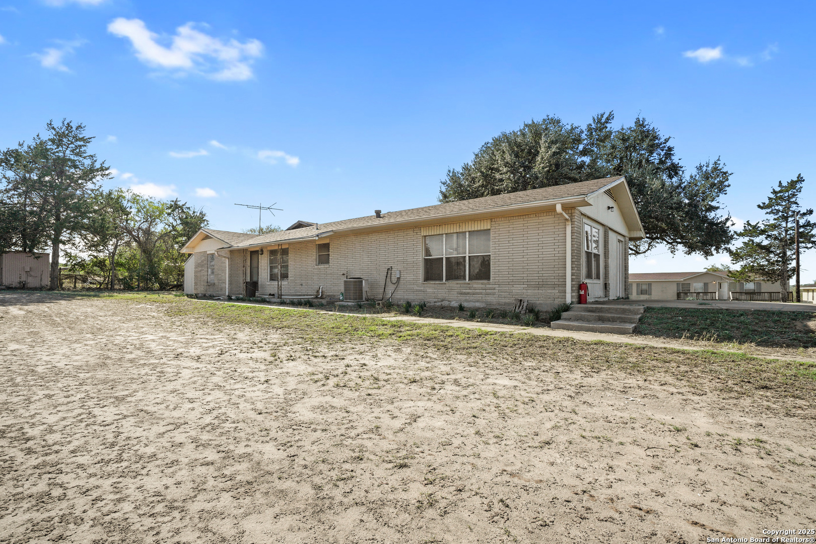 298 Sh-239 Kenedy TX 78119