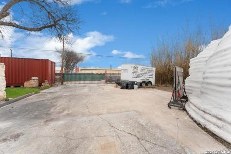 2323 Buena Vista Street San Antonio TX 78207
