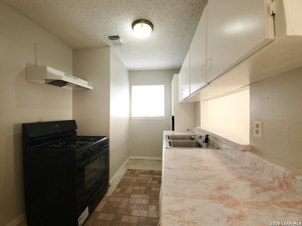 918 Hampton Street San Antonio TX 78220