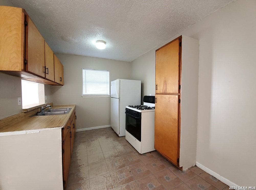 918 Hampton Street San Antonio TX 78220