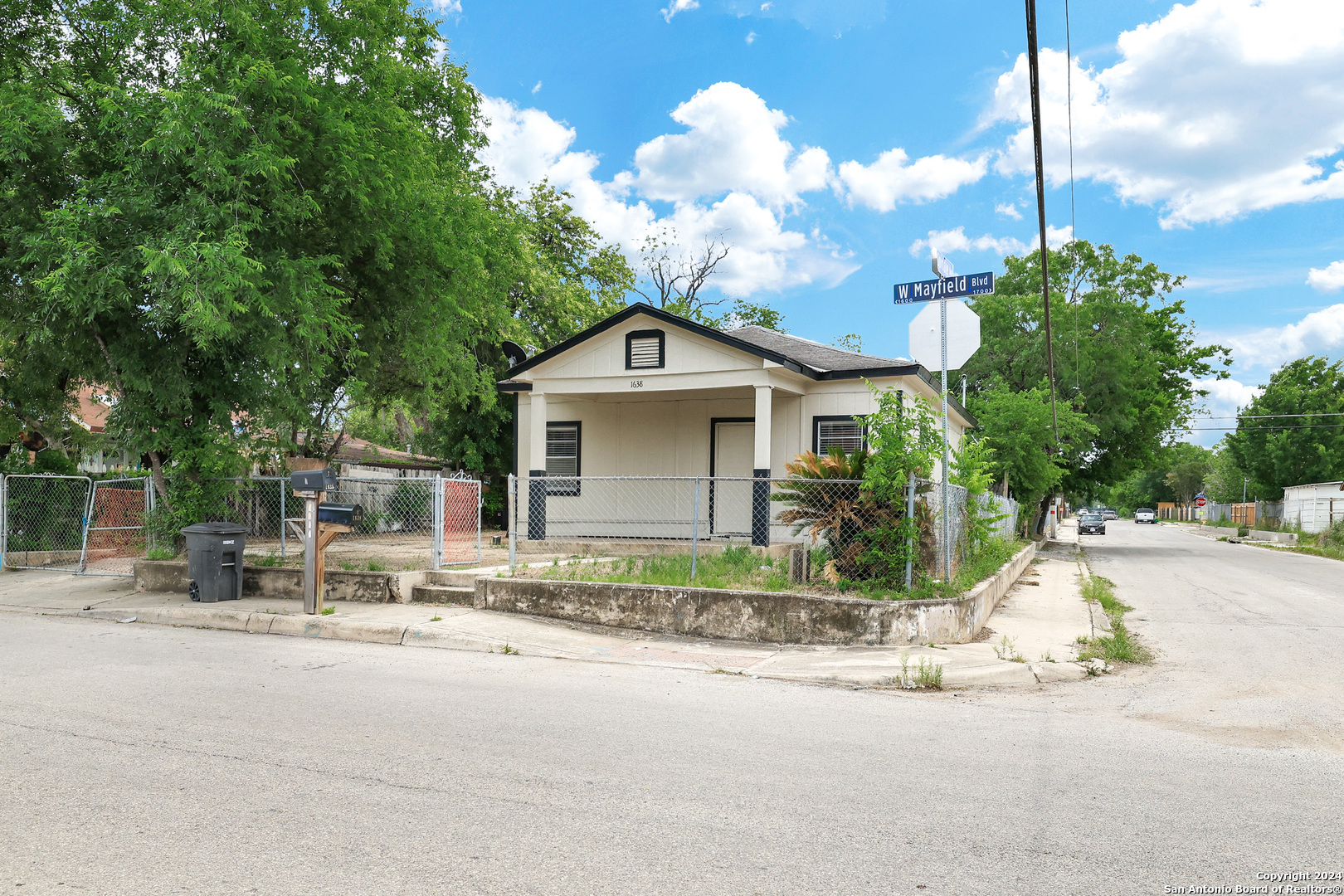 1638 W Mayfield Boulevard San Antonio TX 78211