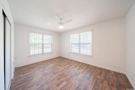971 Chalmers Avenue San Antonio TX 78211