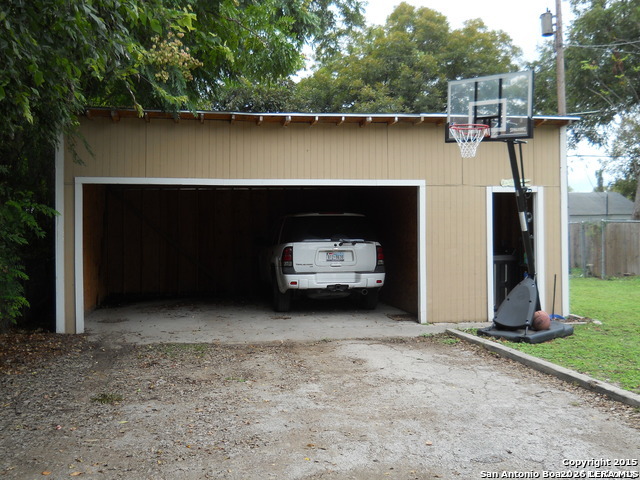 338 Donaldson San Antonio TX 78201