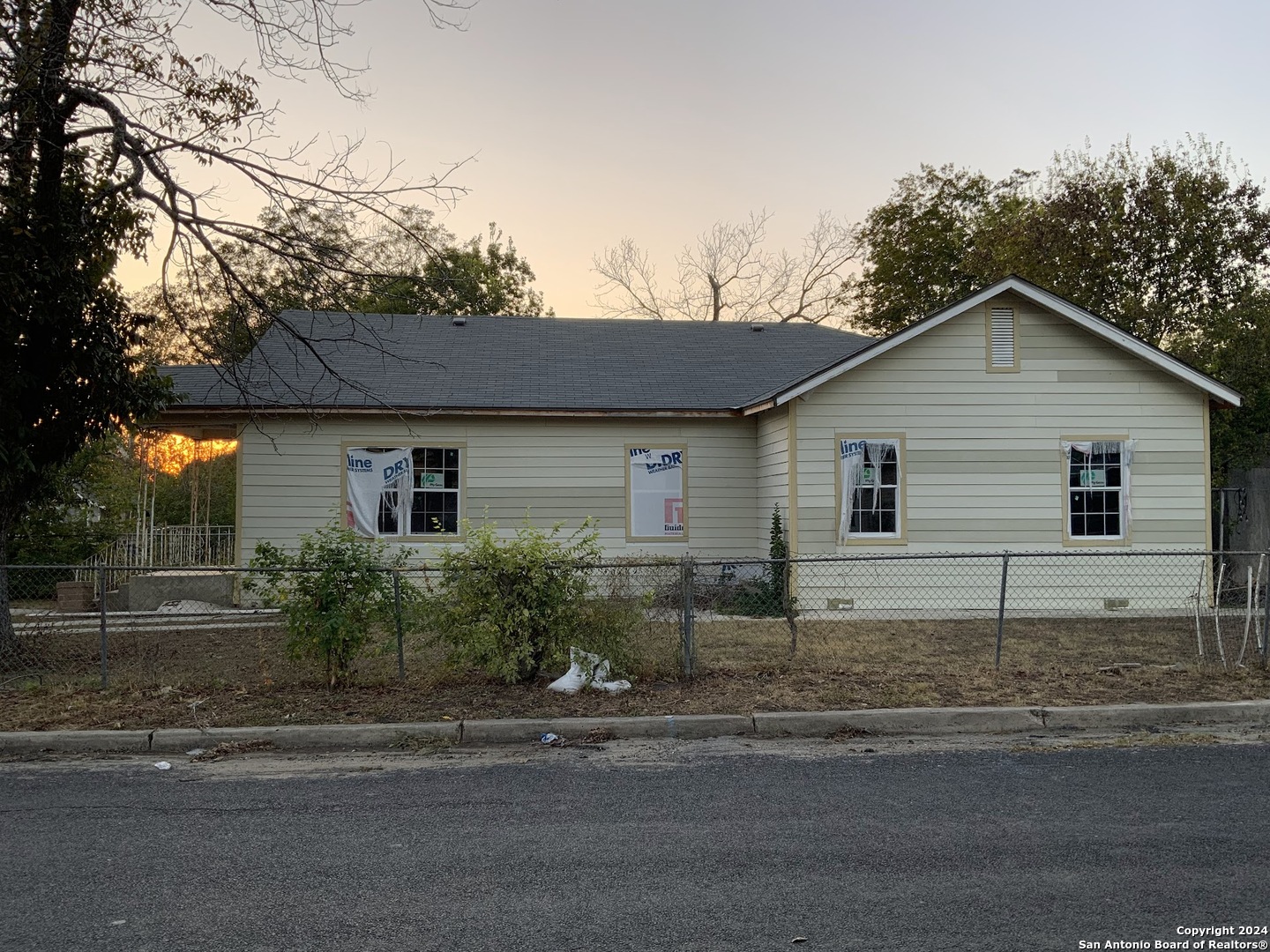 341&343 Avondale Avenue San Antonio TX 78223