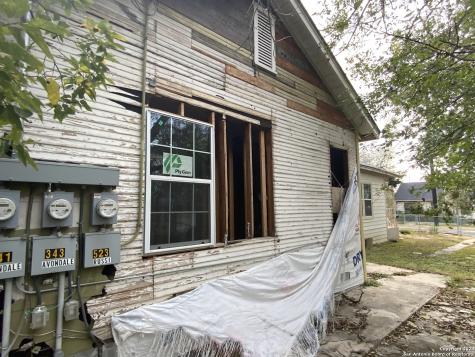 341&343 Avondale Avenue San Antonio TX 78223