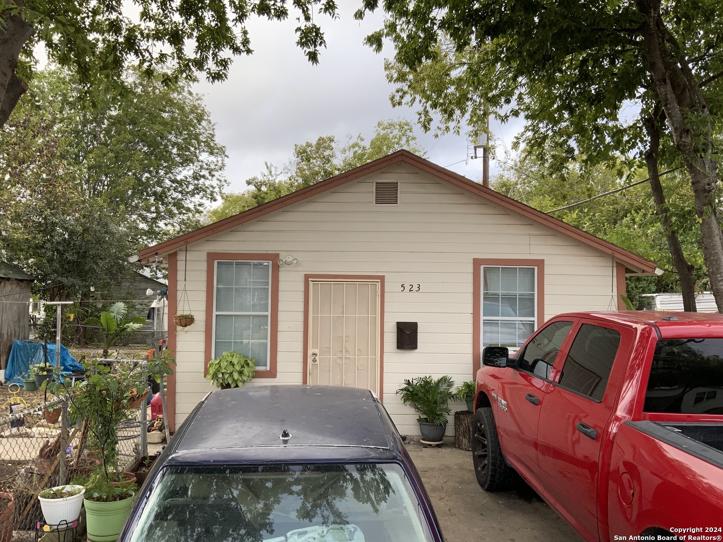 341&343 Avondale Avenue San Antonio TX 78223
