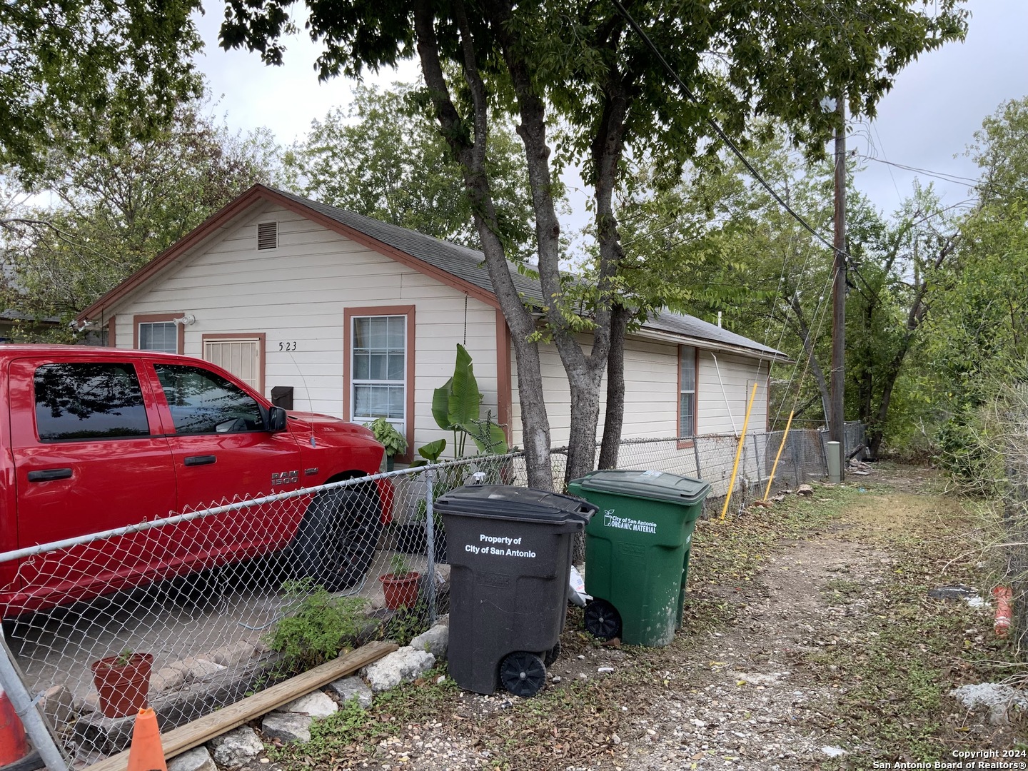 341&343 Avondale Avenue San Antonio TX 78223