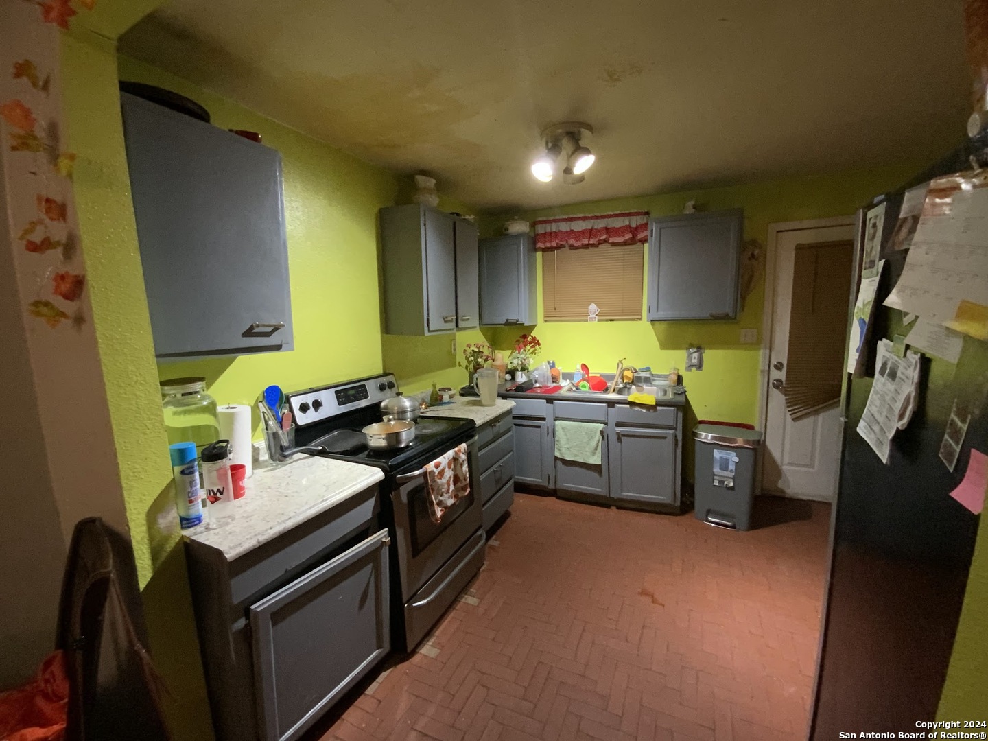 341&343 Avondale Avenue San Antonio TX 78223