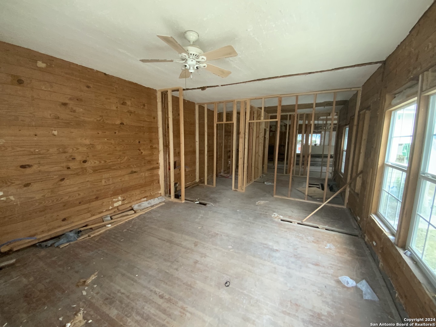 341&343 Avondale Avenue San Antonio TX 78223