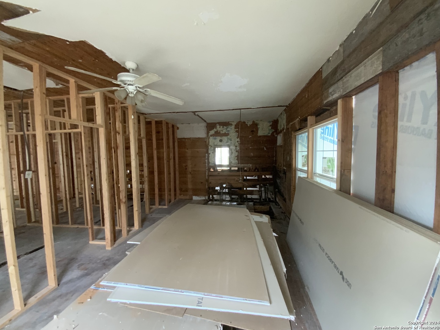 341&343 Avondale Avenue San Antonio TX 78223