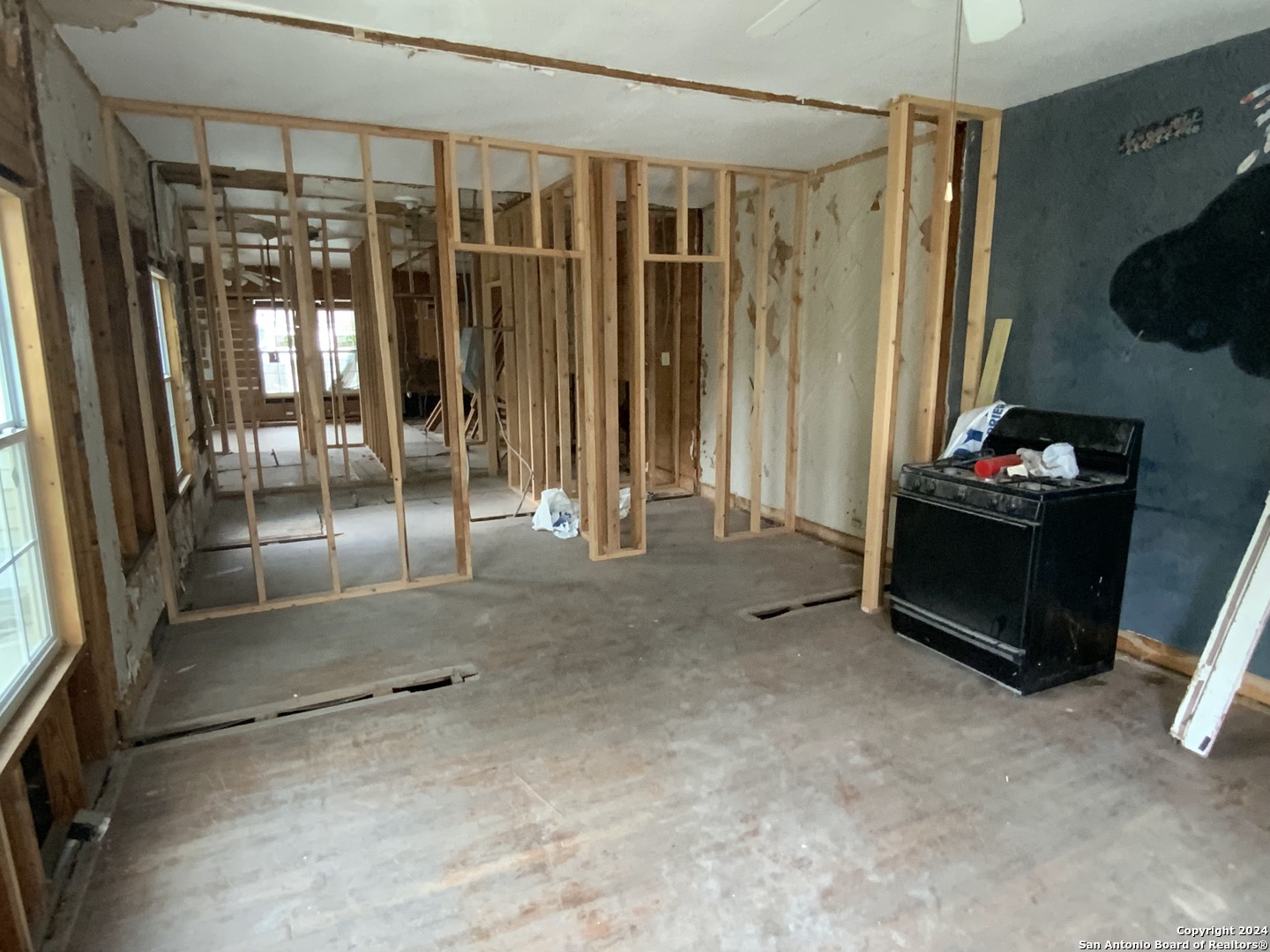 341&343 Avondale Avenue San Antonio TX 78223