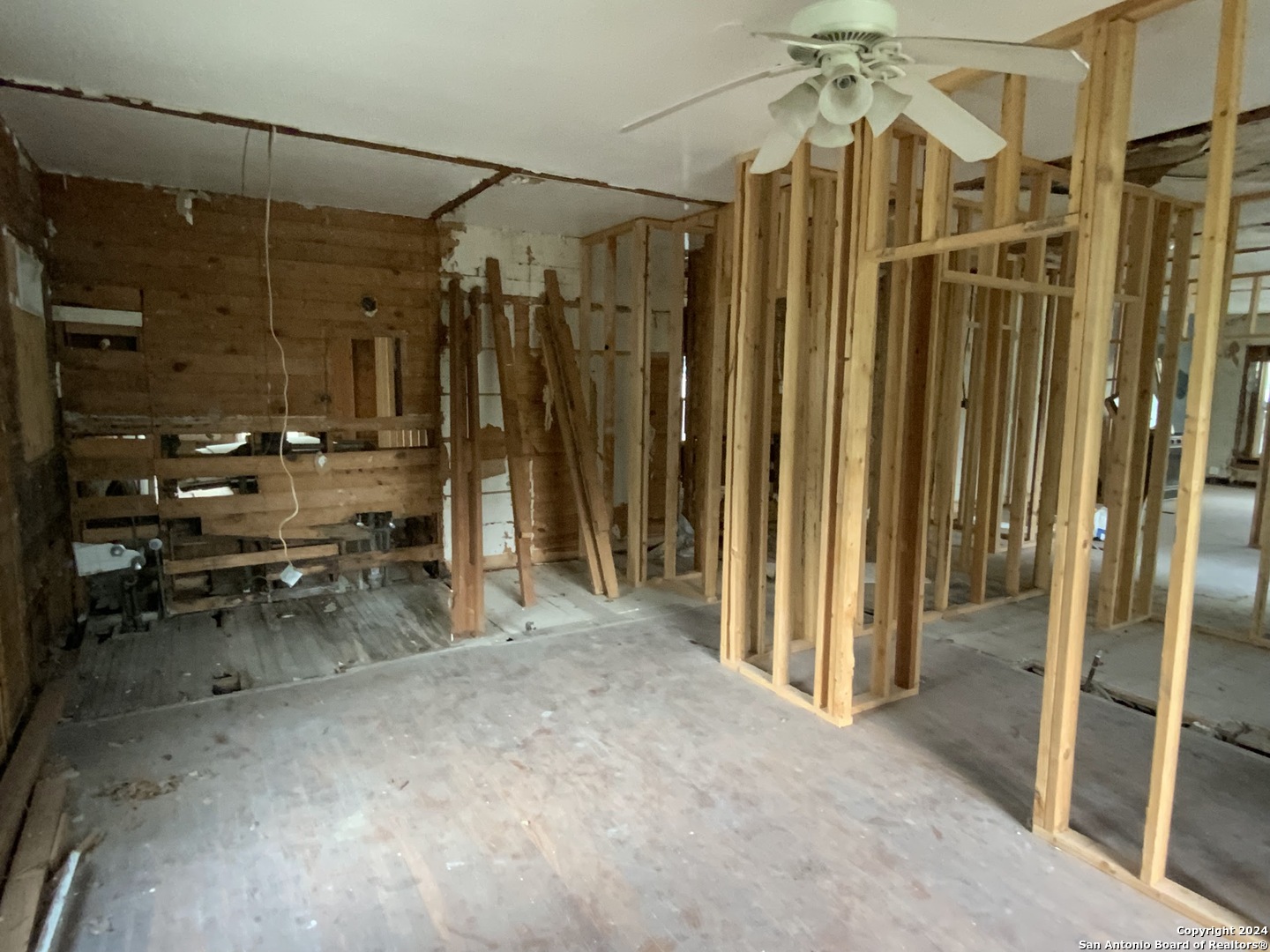 341&343 Avondale Avenue San Antonio TX 78223