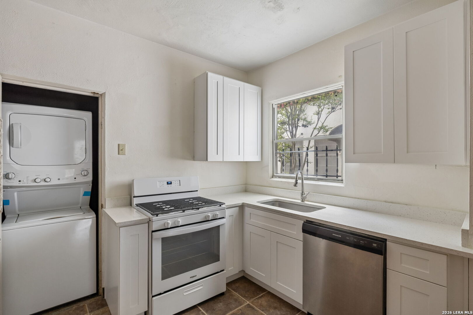 326 E Mistletoe Avenue San Antonio TX 78212