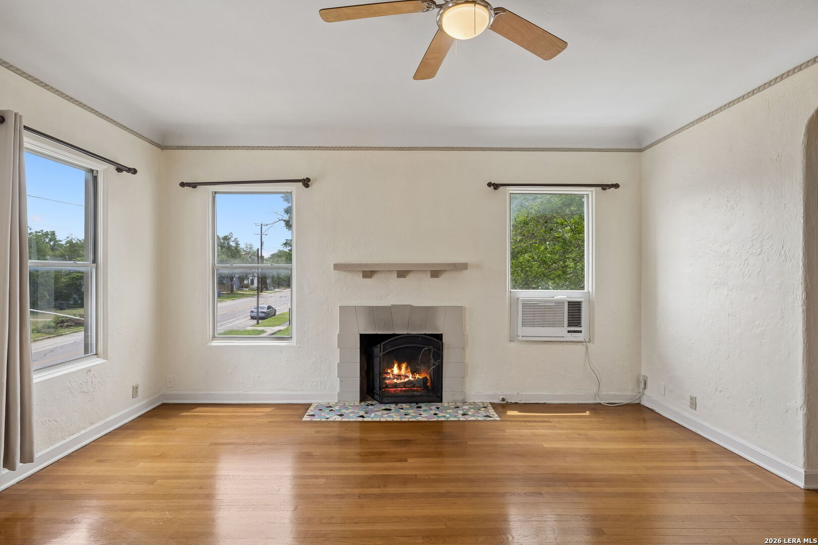 326 E Mistletoe Avenue San Antonio TX 78212