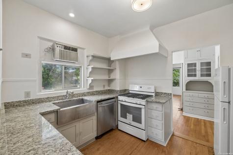326 E Mistletoe Avenue San Antonio TX 78212