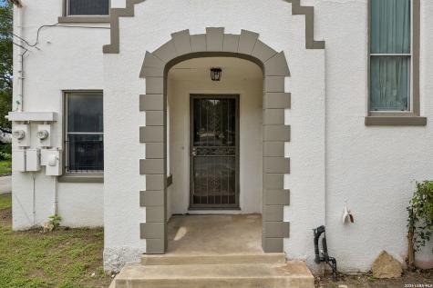 326 E Mistletoe Avenue San Antonio TX 78212