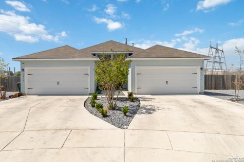 3417-3419 Lindsay Lane Seguin TX 78155