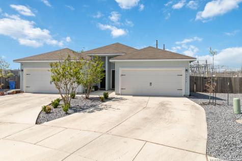 3417-3419 Lindsay Lane Seguin TX 78155
