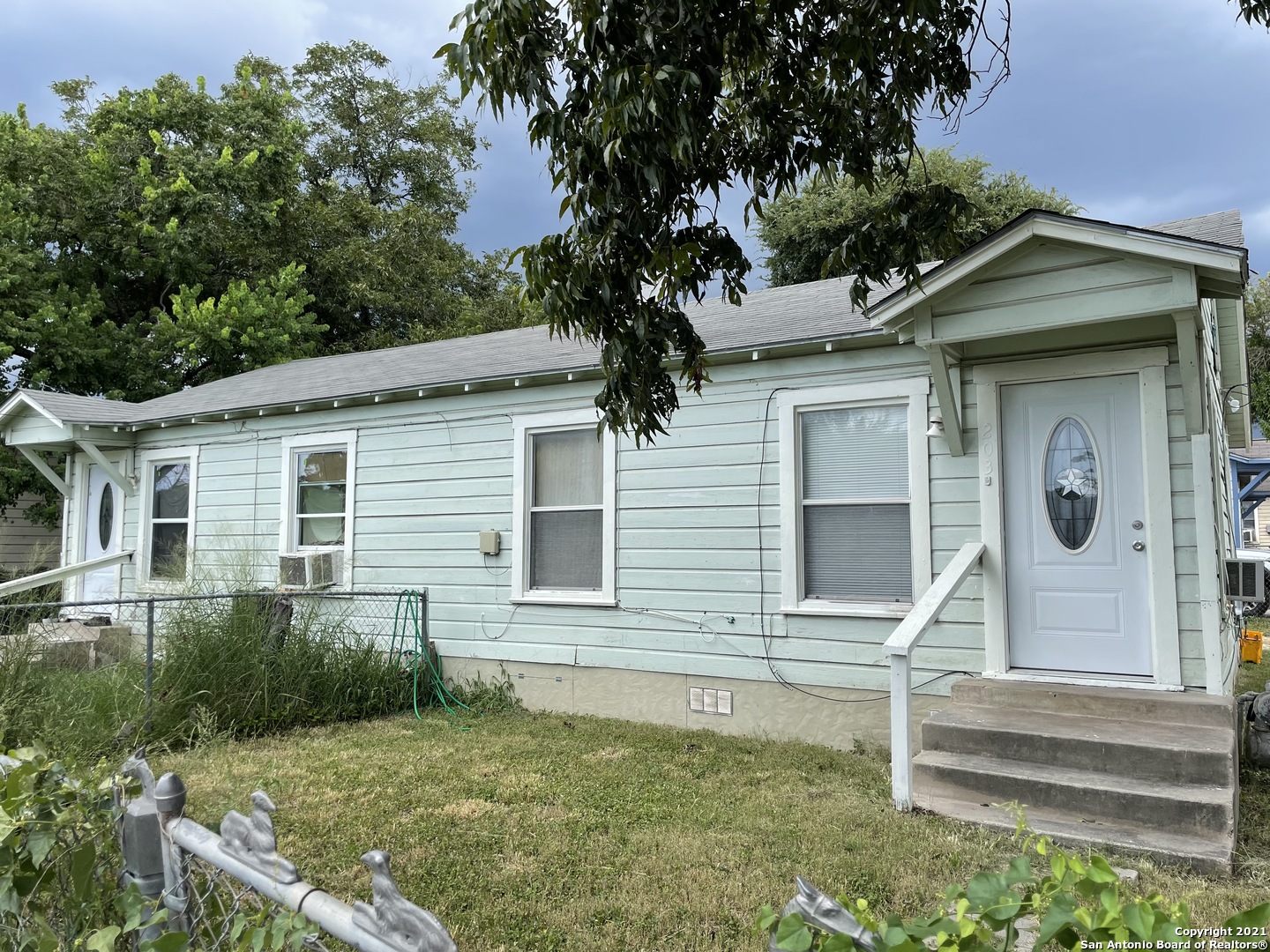 203 W Lambert Street San Antonio TX 78204