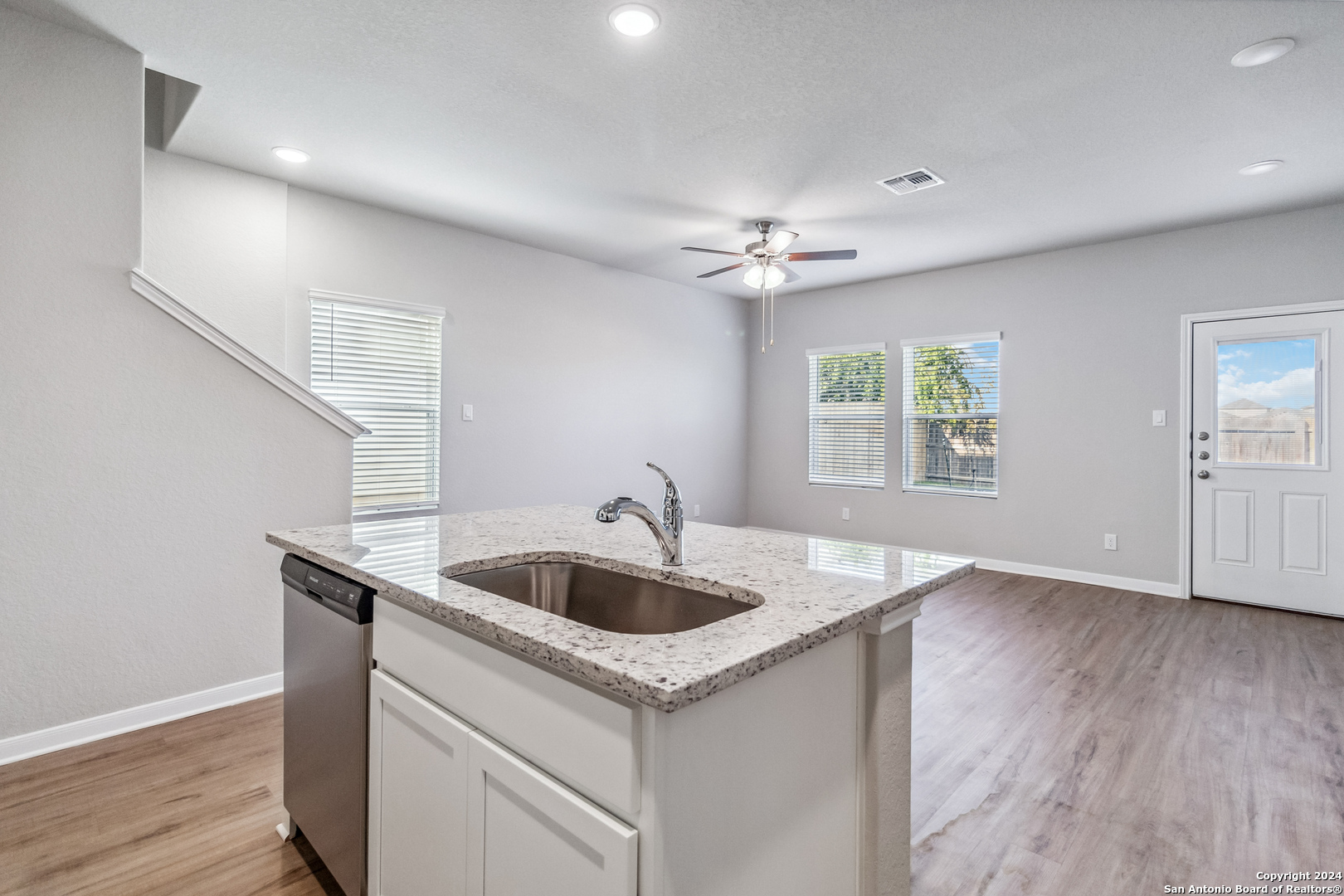 3944 Abbott Pass St Hedwig TX 78152