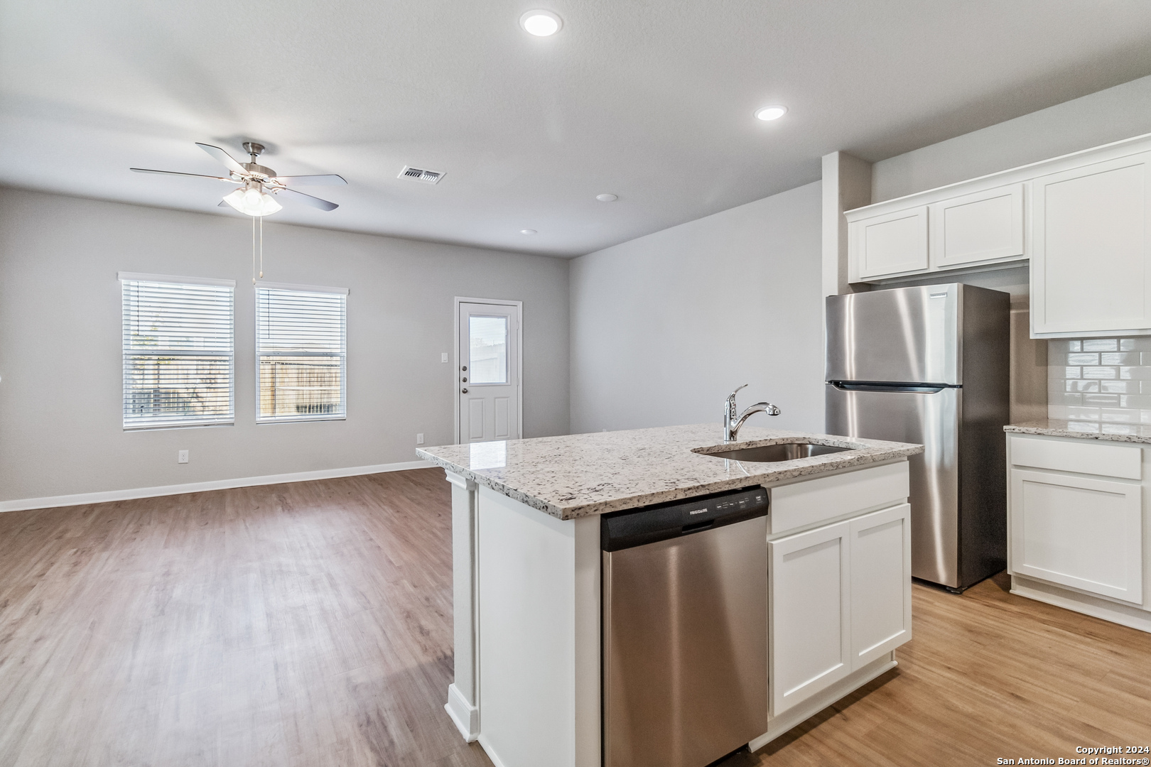 3944 Abbott Pass St Hedwig TX 78152