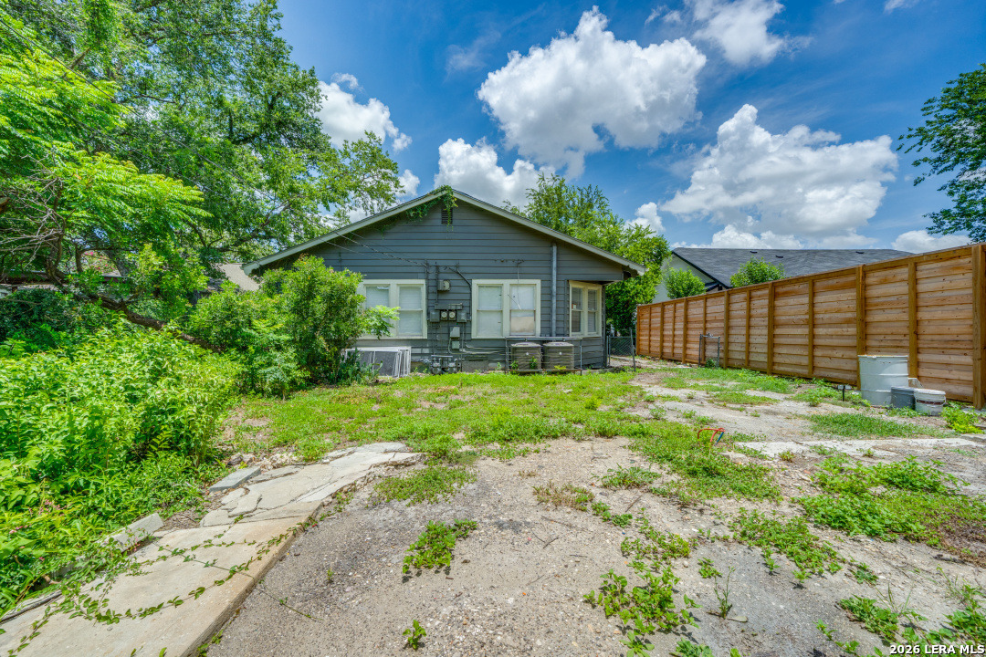 630 Bailey San Antonio TX 78210