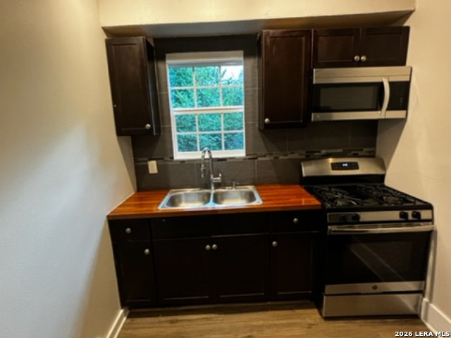 827 W Rosewood Avenue San Antonio TX 78212