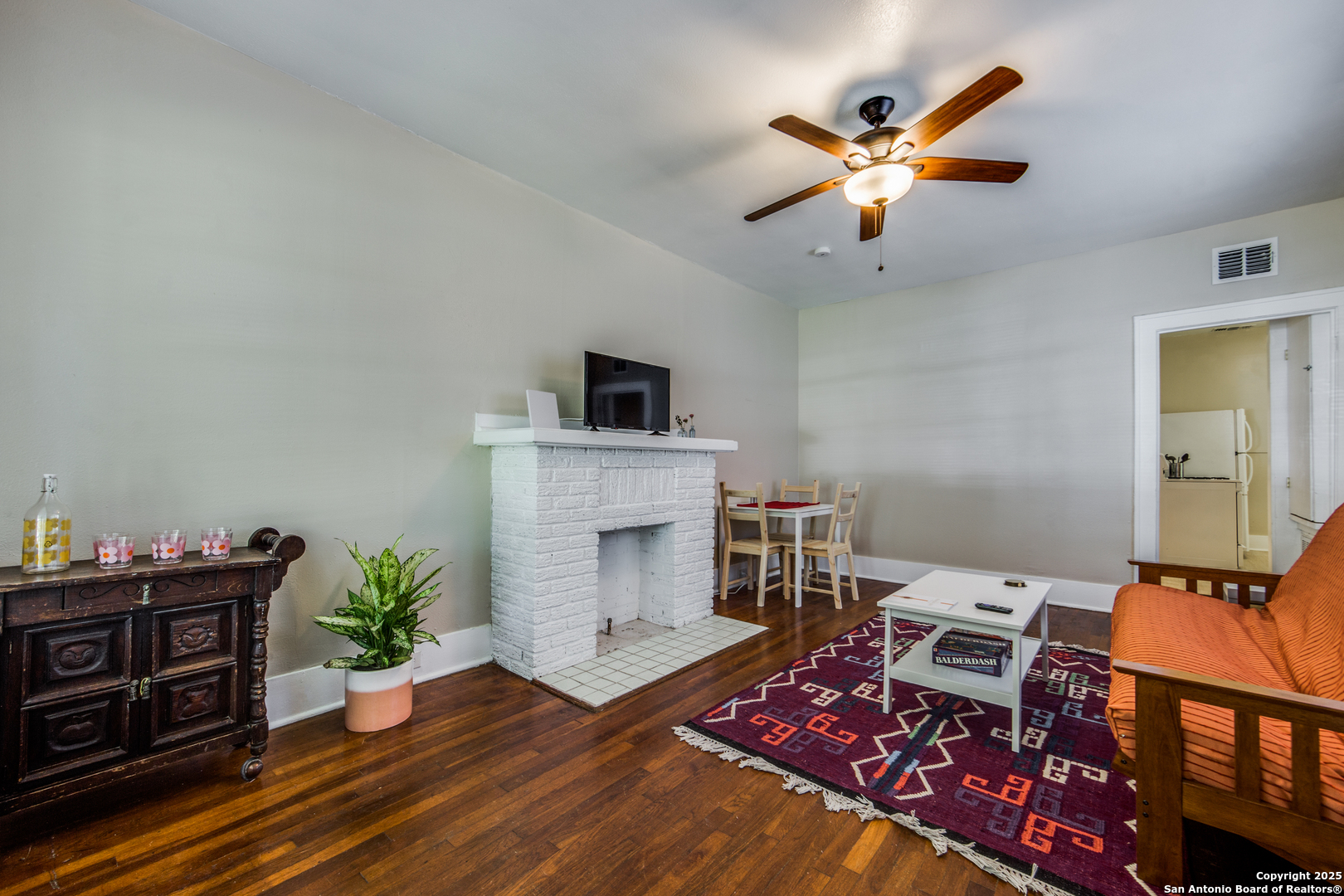 508 E Dewey Place San Antonio TX 78212