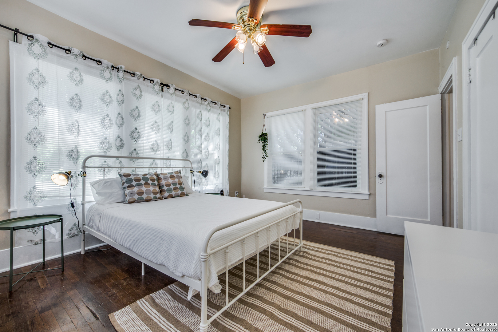508 E Dewey Place San Antonio TX 78212