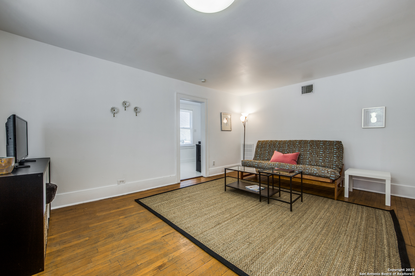 508 E Dewey Place San Antonio TX 78212