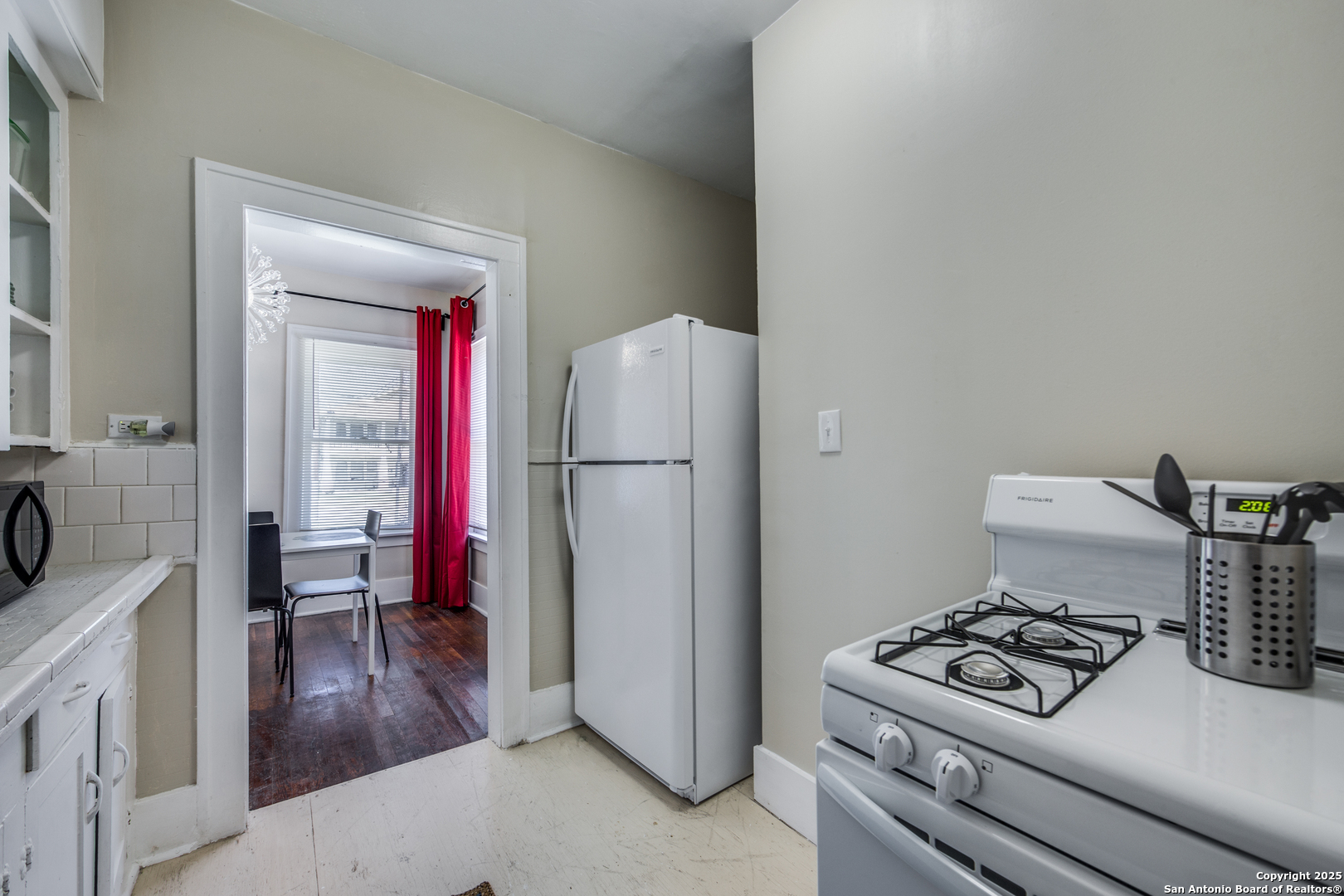 508 E Dewey Place San Antonio TX 78212