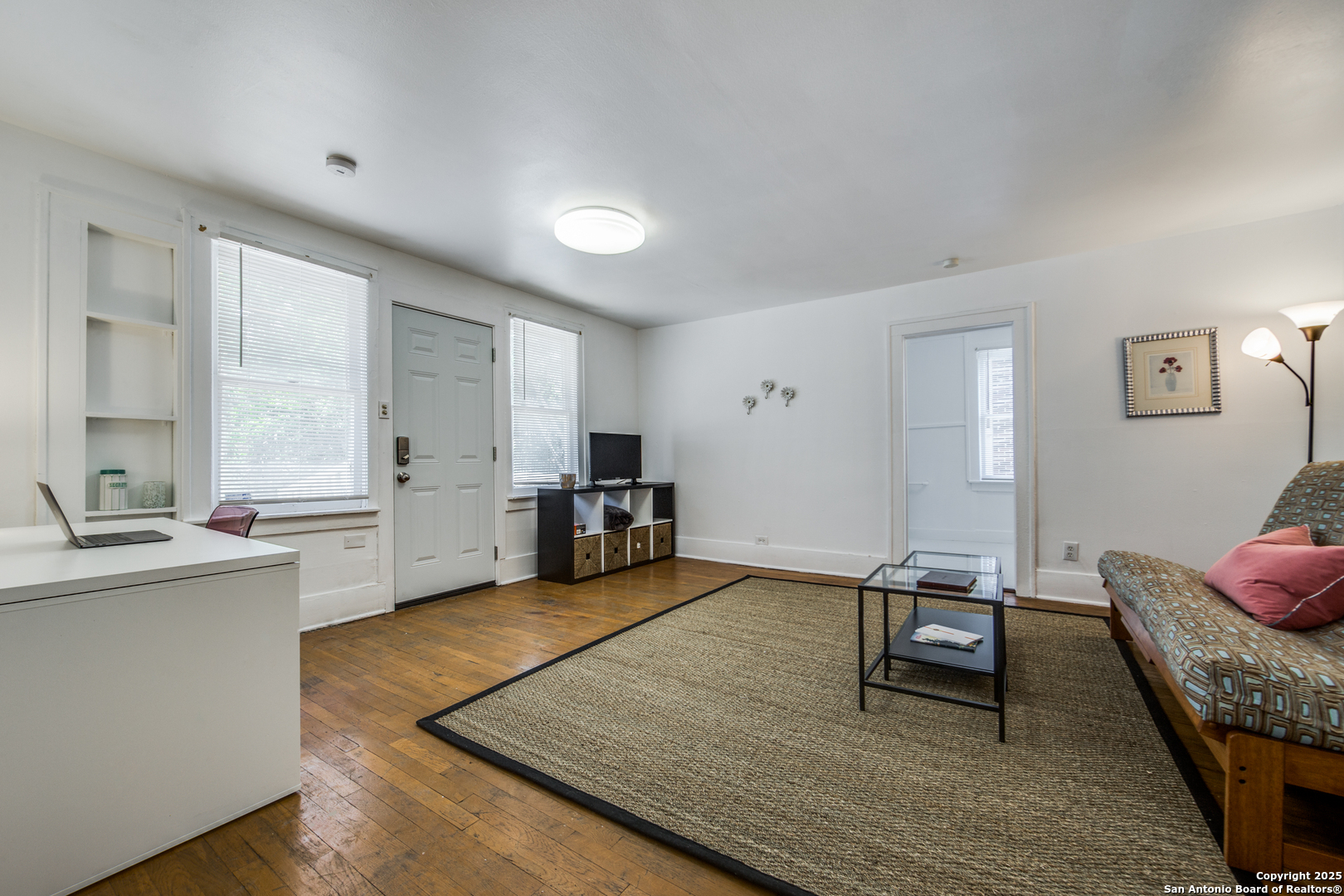 508 E Dewey Place San Antonio TX 78212