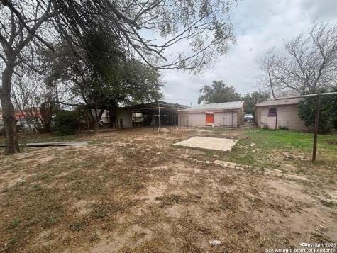 1816 Anna Avenue Laredo TX 78040