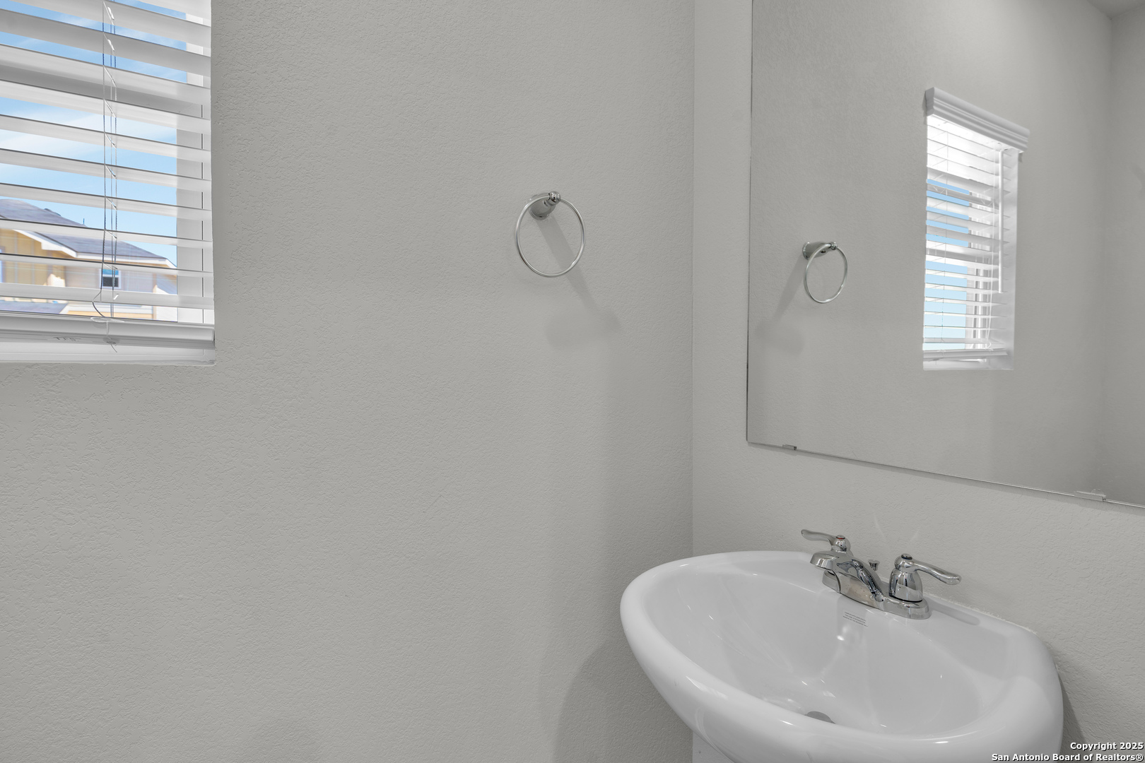8911 N Fm 1560 305-306 San Antonio TX 78254
