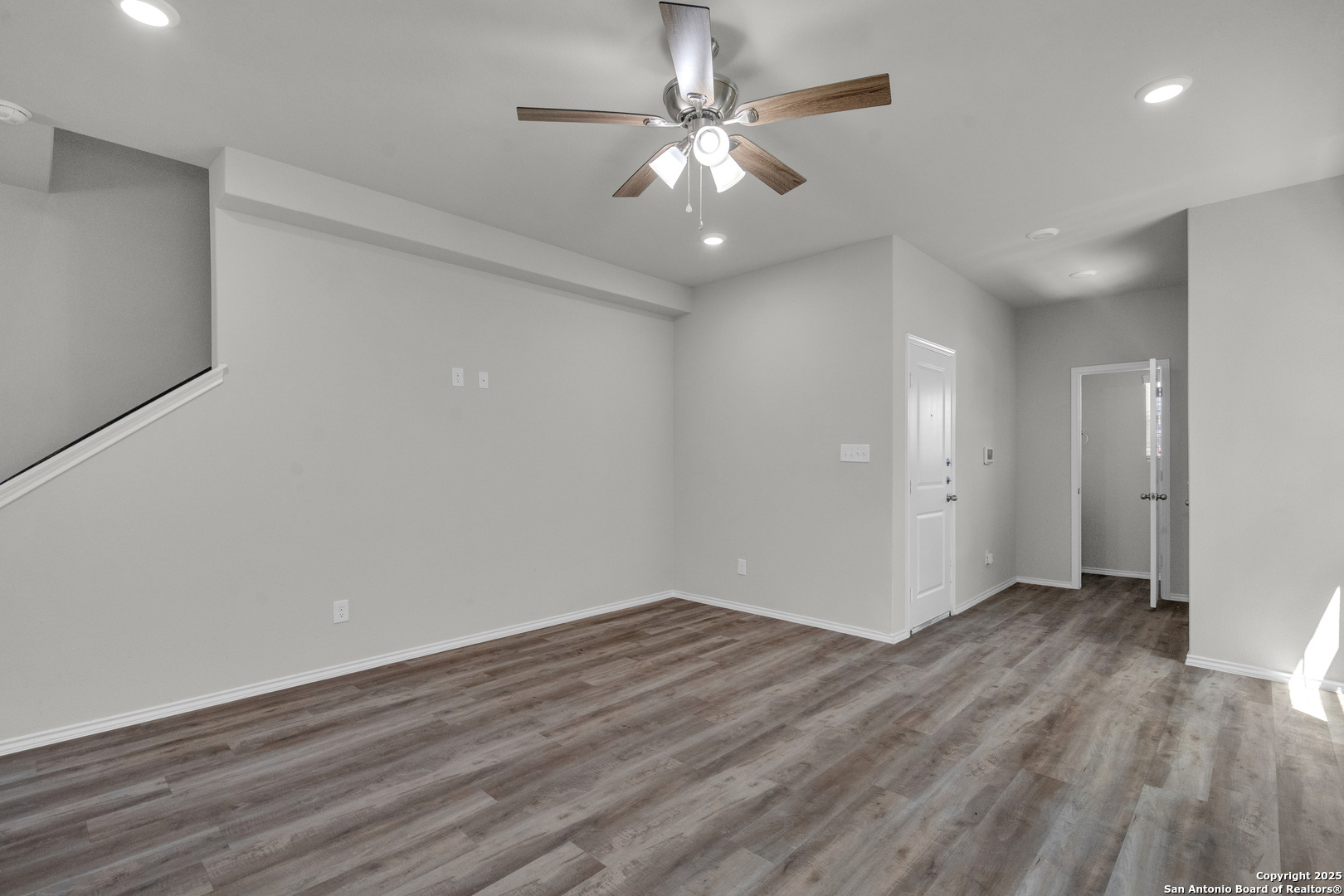 8911 N Fm 1560 305-306 San Antonio TX 78254