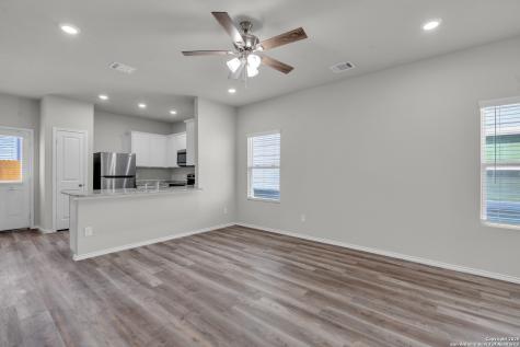 8911 N Fm 1560 305-306 San Antonio TX 78254