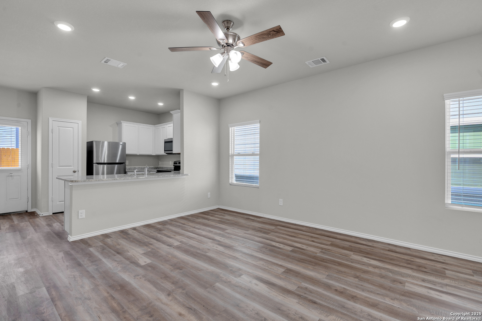 8911 N Fm 1560 305-306 San Antonio TX 78254