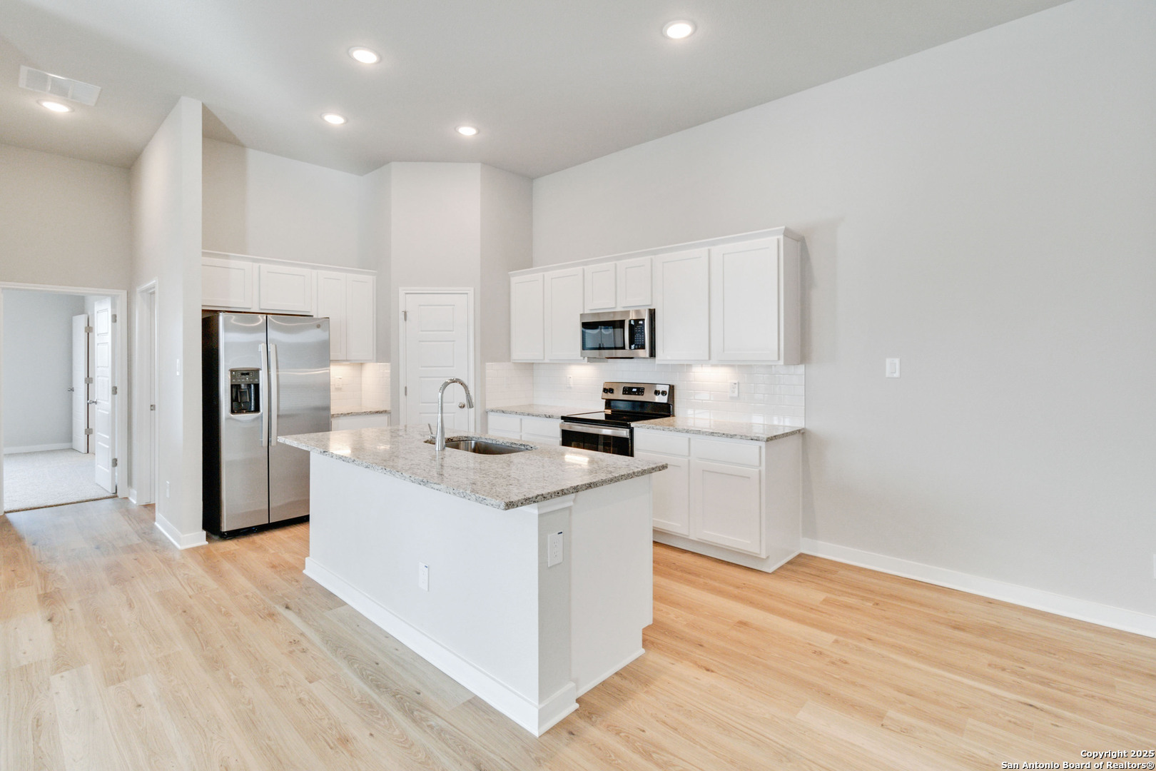547 Cross Barn Buda TX 78610