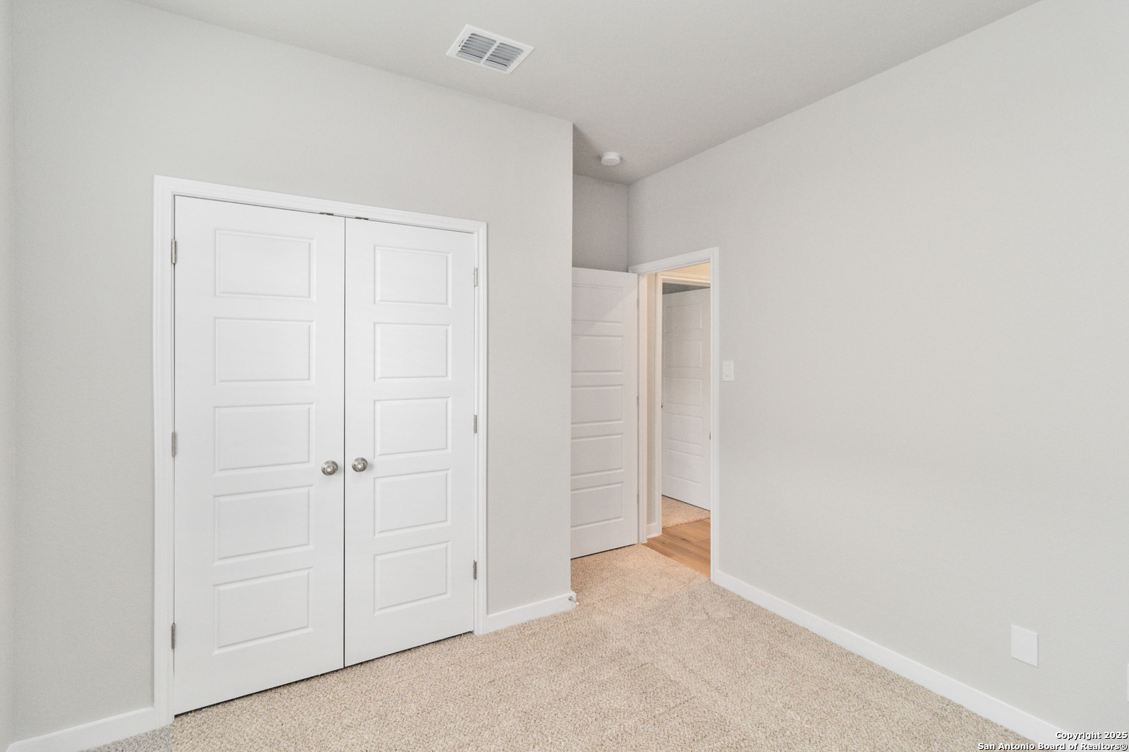 547 Cross Barn Buda TX 78610