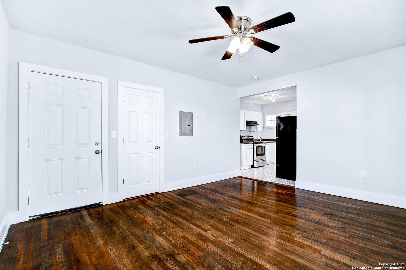 1020 W French Place San Antonio TX 78212