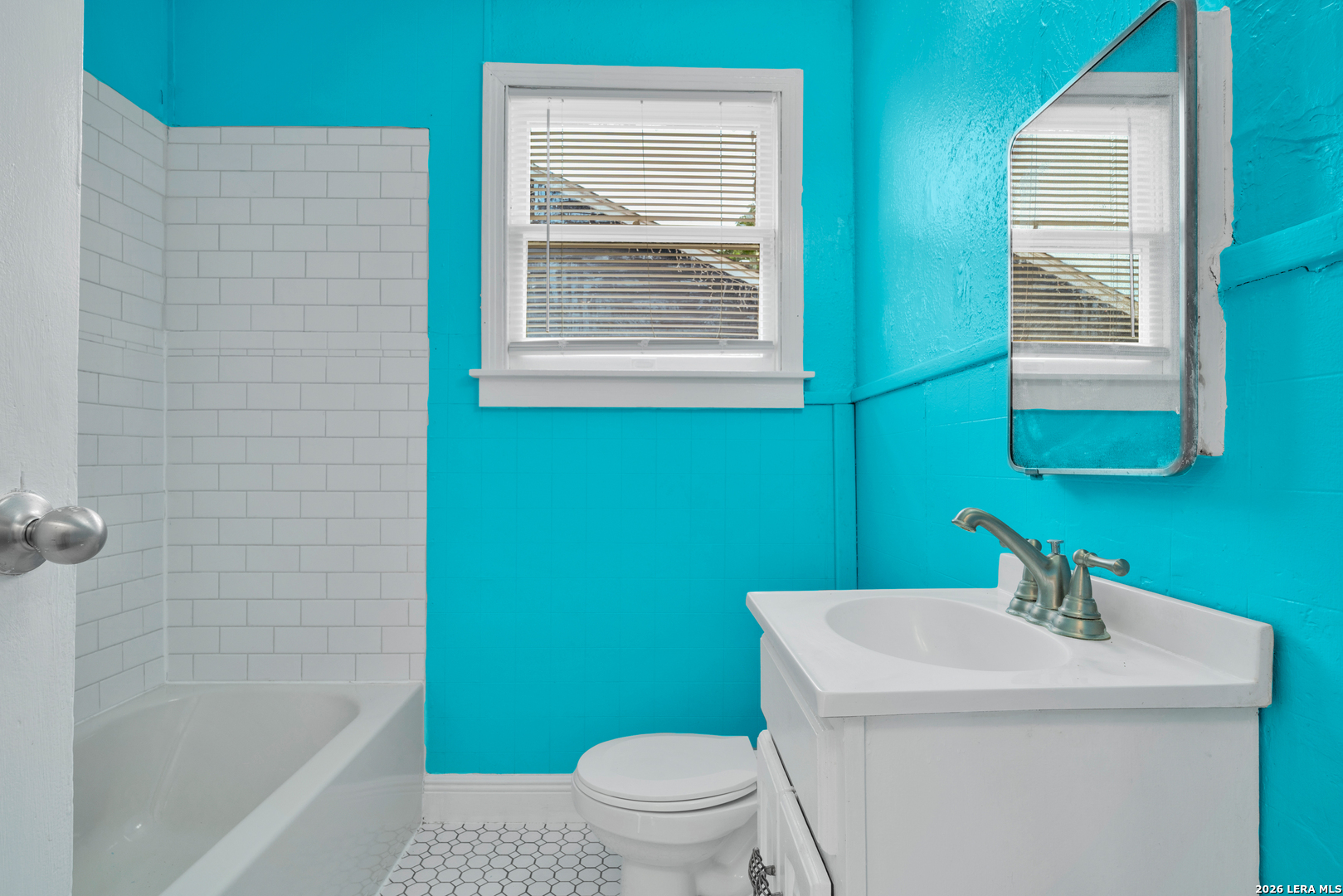 631 W Magnolia San Antonio TX 78212
