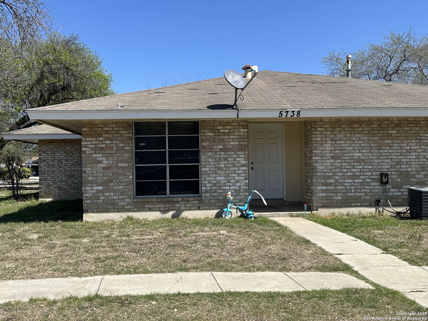 5739 Stiffkey San Antonio TX 78228