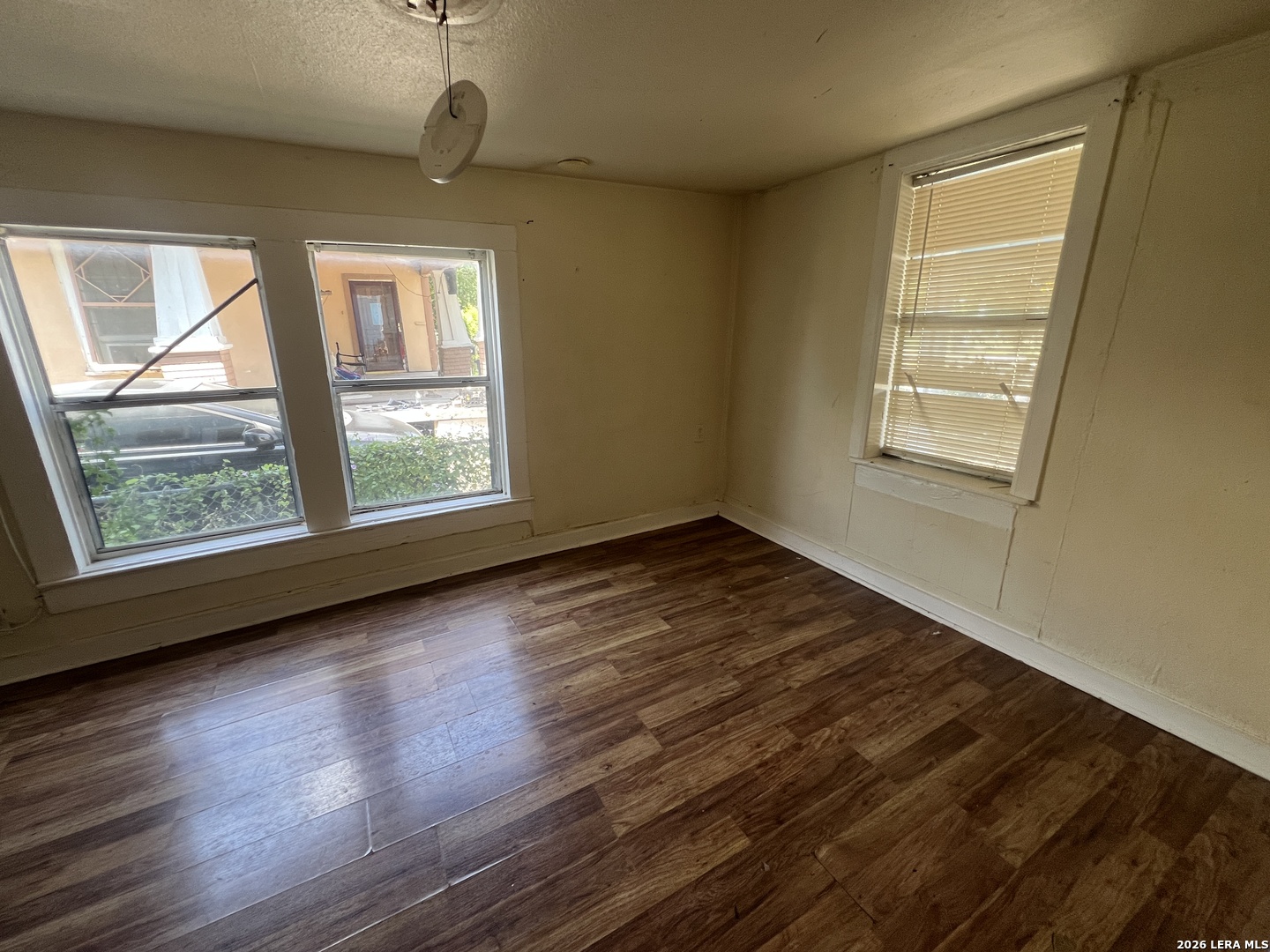 1730 W Poplar San Antonio TX 78207