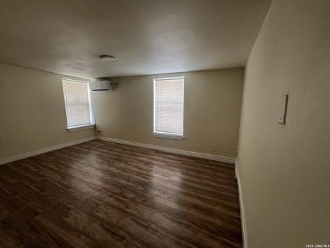 1730 W Poplar San Antonio TX 78207